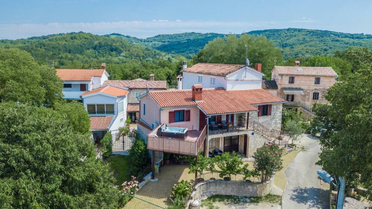 Villa Michelle Karojba Dış mekan fotoğraf